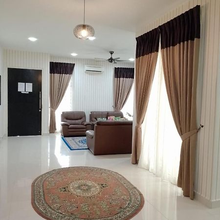 Juniper Homestay Putrajaya Presint 11 Buitenkant foto